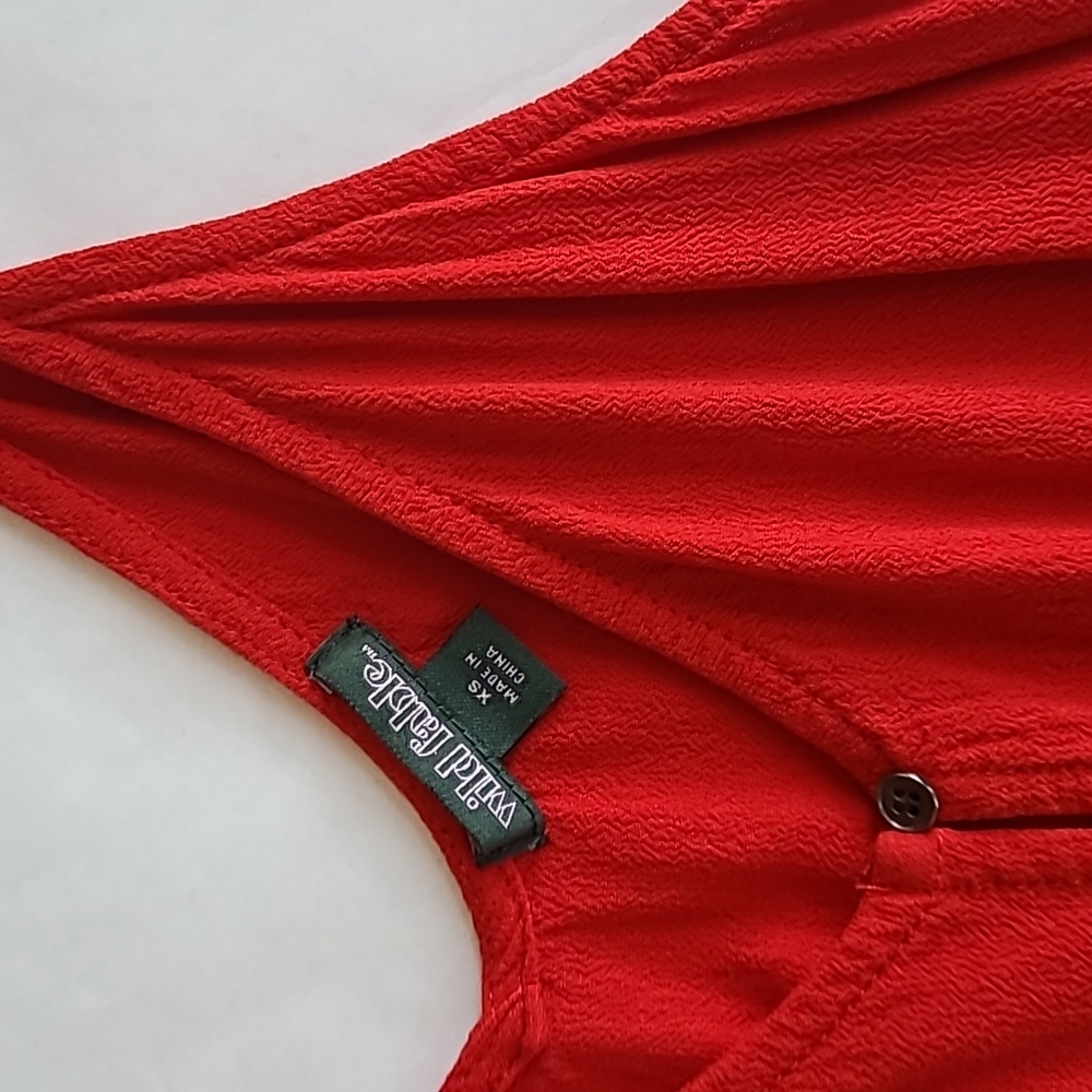 XS Red Button-Up Tank Top - Picture 2 of 3